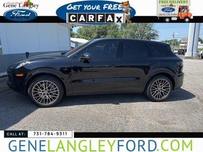 Photo of a 2023 Porsche Cayenne AWD Platinum Edition 4DR SUV for sale