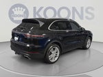 2023 Cayenne Thumbnail 4