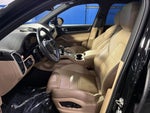 2023 Cayenne Thumbnail 17