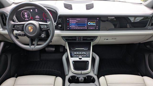 2024 Porsche Cayenne Base