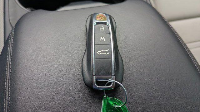 2024 Porsche Cayenne Base