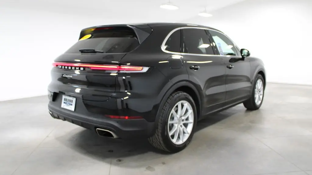 2024 Porsche Cayenne Base
