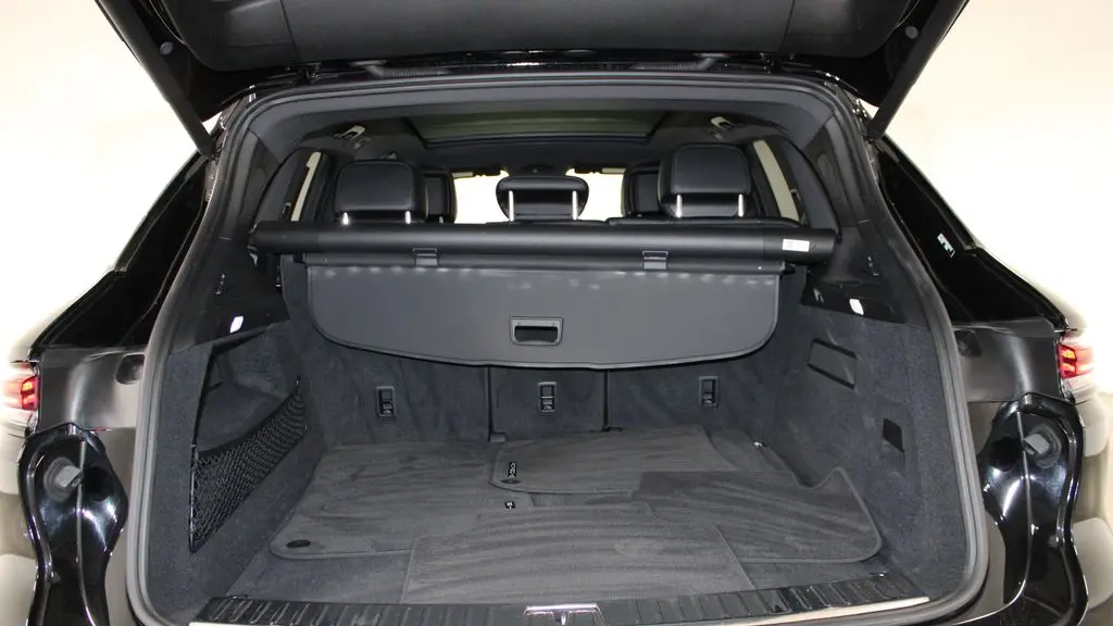 2024 Porsche Cayenne Base