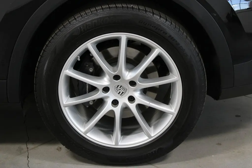 2024 Porsche Cayenne - $66,998