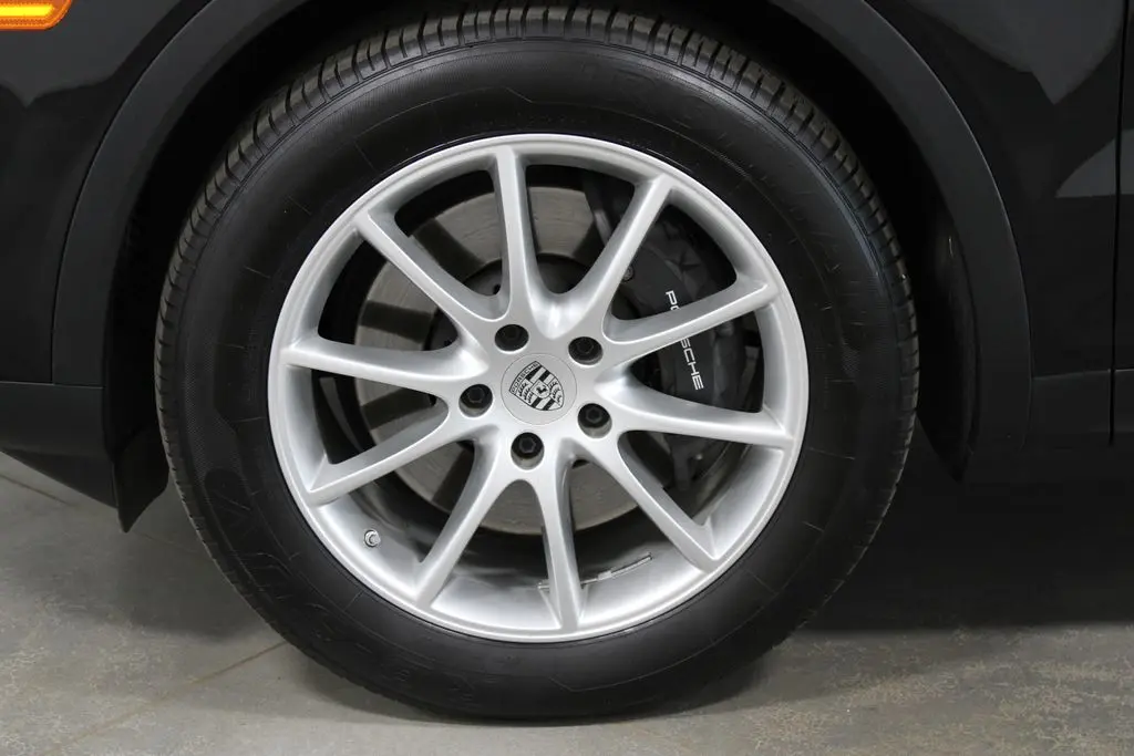 2024 Porsche Cayenne - $66,998