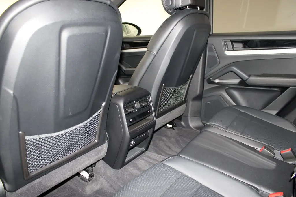 2024 Porsche Cayenne - $66,998