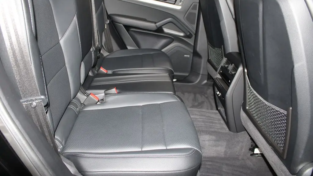 2024 Porsche Cayenne Base