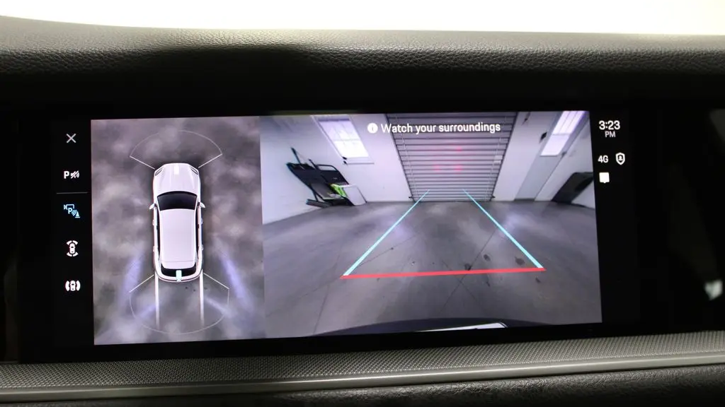 2024 Porsche Cayenne Base