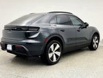 2025 Macan Thumbnail 5