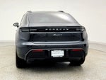 2025 Macan Thumbnail 6