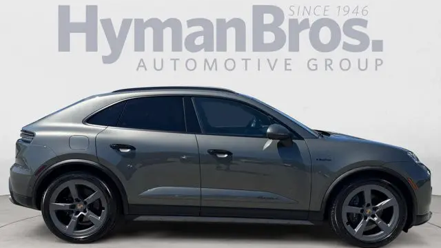 2024 Porsche Macan 4 Electric