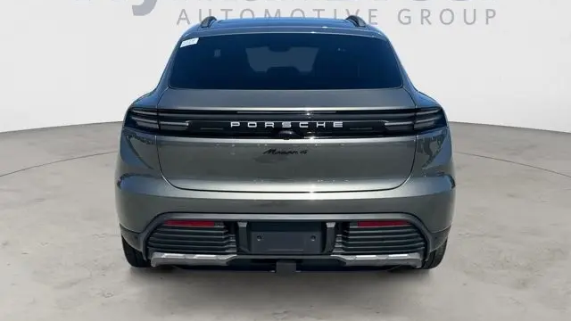 2024 Porsche Macan 4 Electric