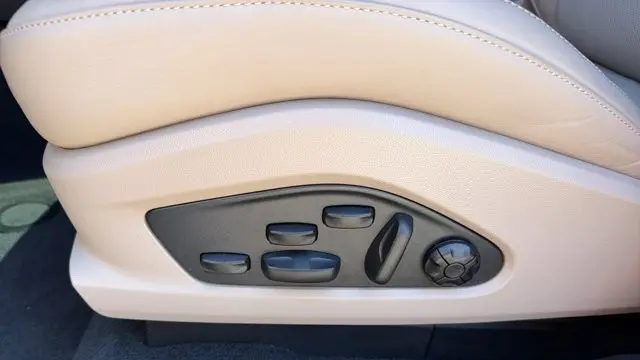 2024 Porsche Macan 4 Electric