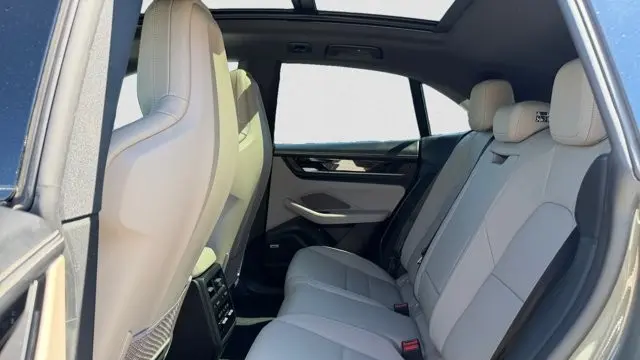 2024 Porsche Macan 4 Electric