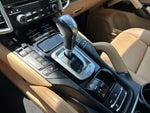 2017 Cayenne Thumbnail 36