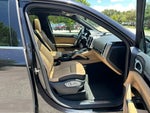 2017 Cayenne Thumbnail 40