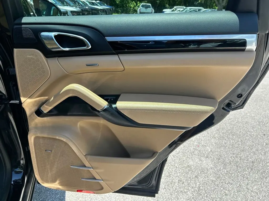 2017 Porsche Cayenne - $16,995