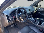 2018 Cayenne Thumbnail 17