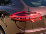 2018 Cayenne Thumbnail 28