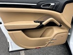2017 Cayenne Thumbnail 9
