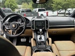 2017 Cayenne Thumbnail 13