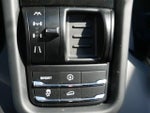 2011 Cayenne Thumbnail 19
