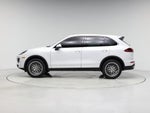 2018 Cayenne Thumbnail 3