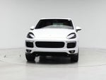 2018 Cayenne Thumbnail 5