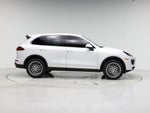 2018 Cayenne Thumbnail 7