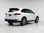 2018 Cayenne Thumbnail 8
