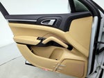 2018 Cayenne Thumbnail 12