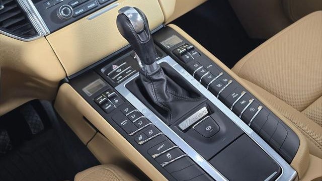 2018 Porsche Macan S