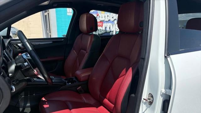 2018 Porsche Macan S