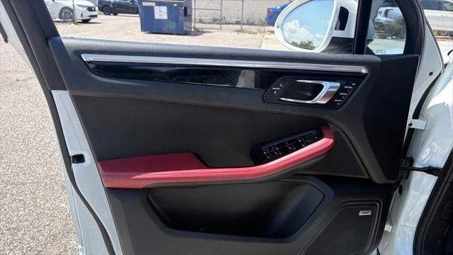 2018 Porsche Macan S
