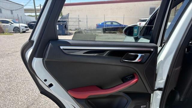 2018 Porsche Macan S