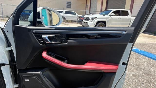 2018 Porsche Macan S