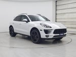 2018 Macan Thumbnail 1
