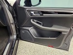 2019 Macan Thumbnail 27