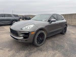 2015 Macan Thumbnail 3
