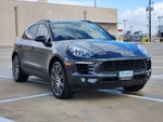 2017 Macan Thumbnail 3
