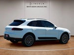 2018 Macan Thumbnail 5