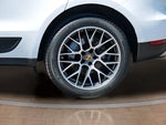 2018 Macan Thumbnail 9