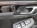 2021 Macan Thumbnail 5