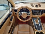 2016 Macan Thumbnail 11