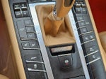 2016 Macan Thumbnail 19