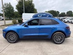2016 Macan Thumbnail 3