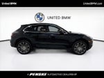 2015 Macan Thumbnail 4