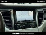 2015 Macan Thumbnail 17