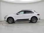 2017 Macan Thumbnail 3