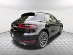 2017 Macan Thumbnail 5